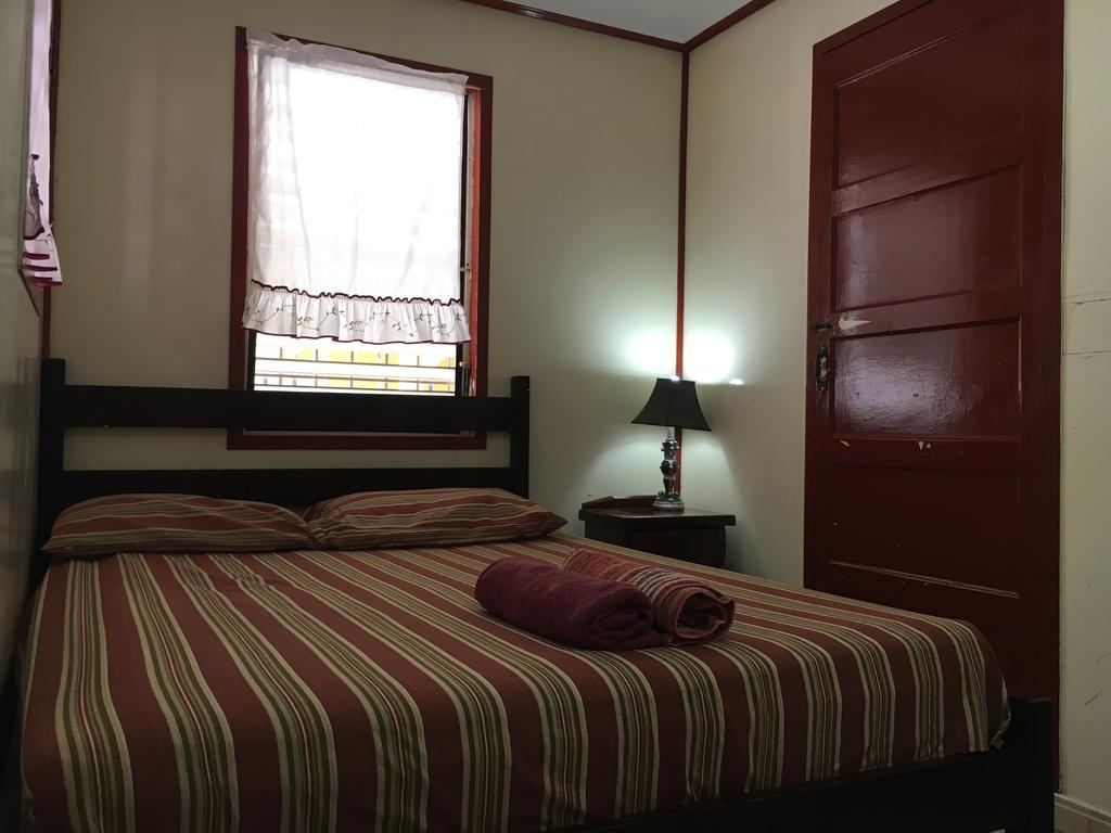 Mara'S Place Hotel Caye Caulker Kültér fotó